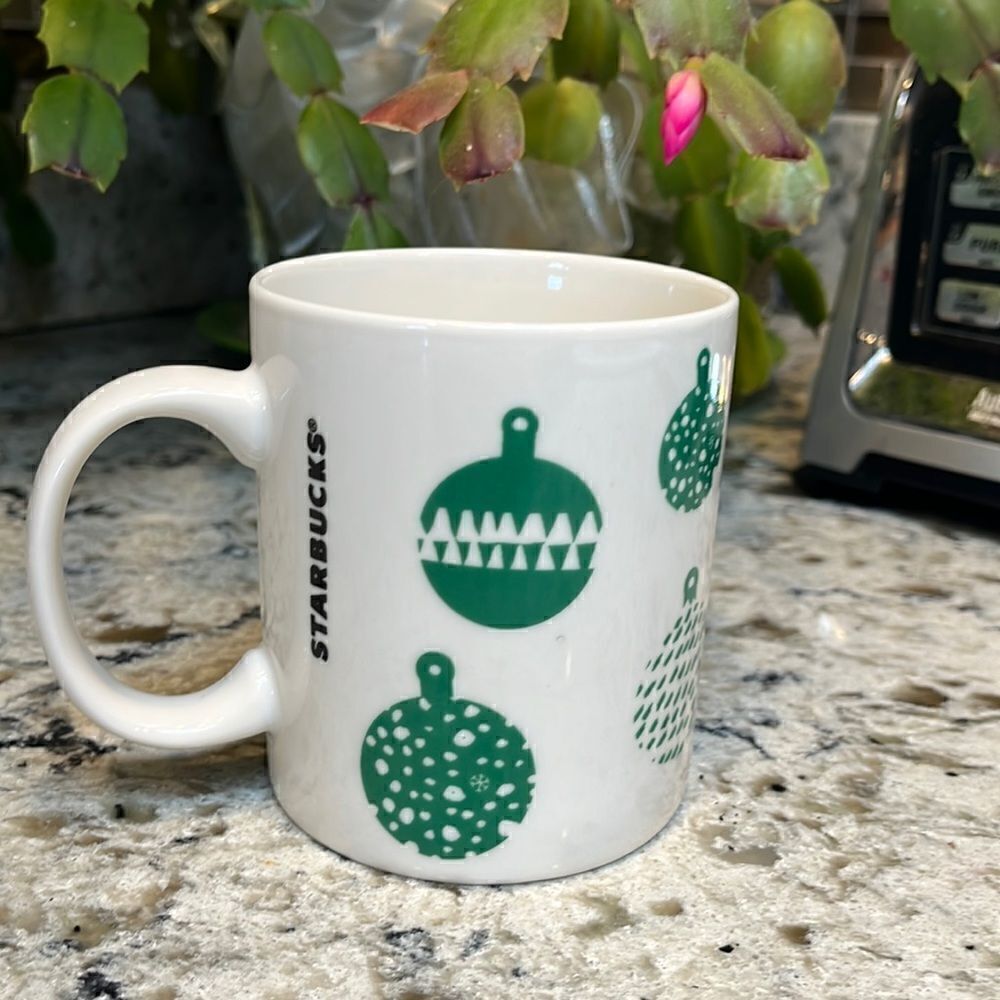 Starbucks Mug Holiday Christmas 2016 Winter Coffee Cups 12 oz GREEN ORNAMENTS